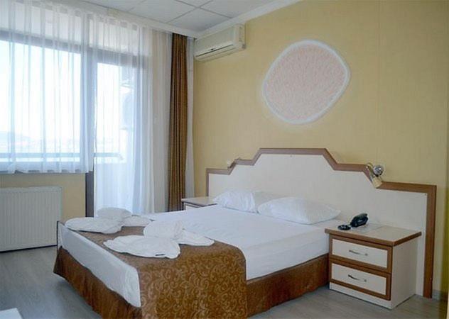 Ayvalik Palas Hotel エクステリア 写真