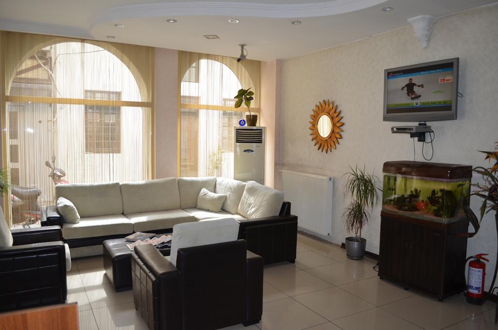 Ayvalik Palas Hotel エクステリア 写真