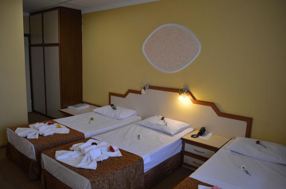 Ayvalik Palas Hotel エクステリア 写真