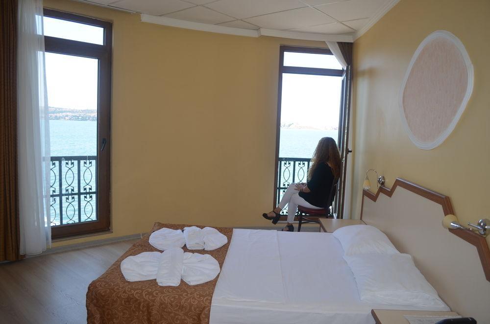 Ayvalik Palas Hotel エクステリア 写真