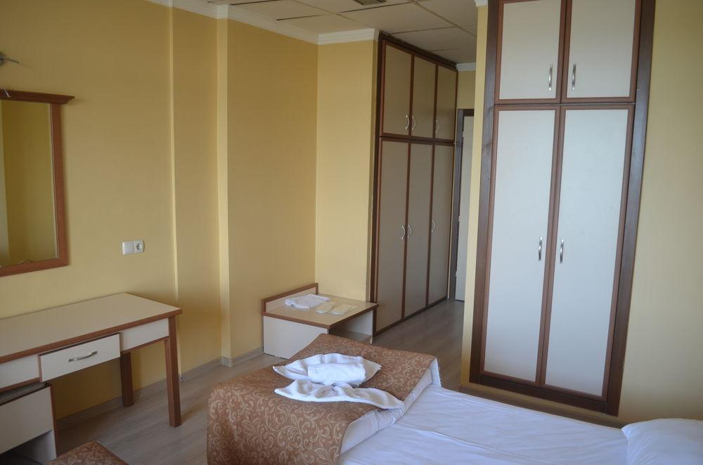 Ayvalik Palas Hotel エクステリア 写真