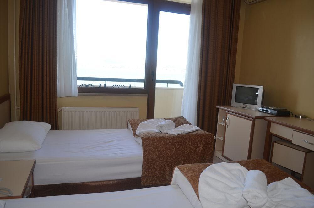 Ayvalik Palas Hotel エクステリア 写真
