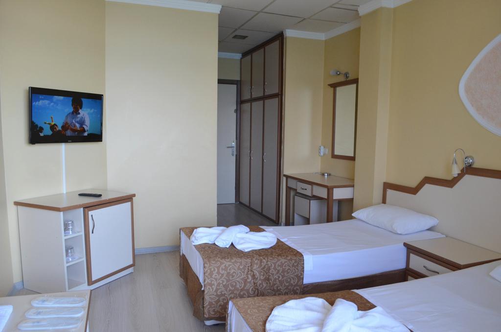 Ayvalik Palas Hotel エクステリア 写真