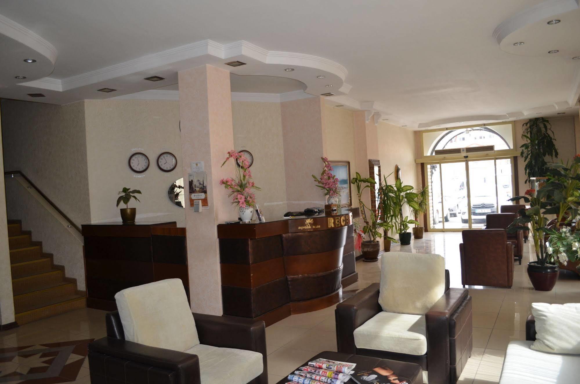 Ayvalik Palas Hotel エクステリア 写真