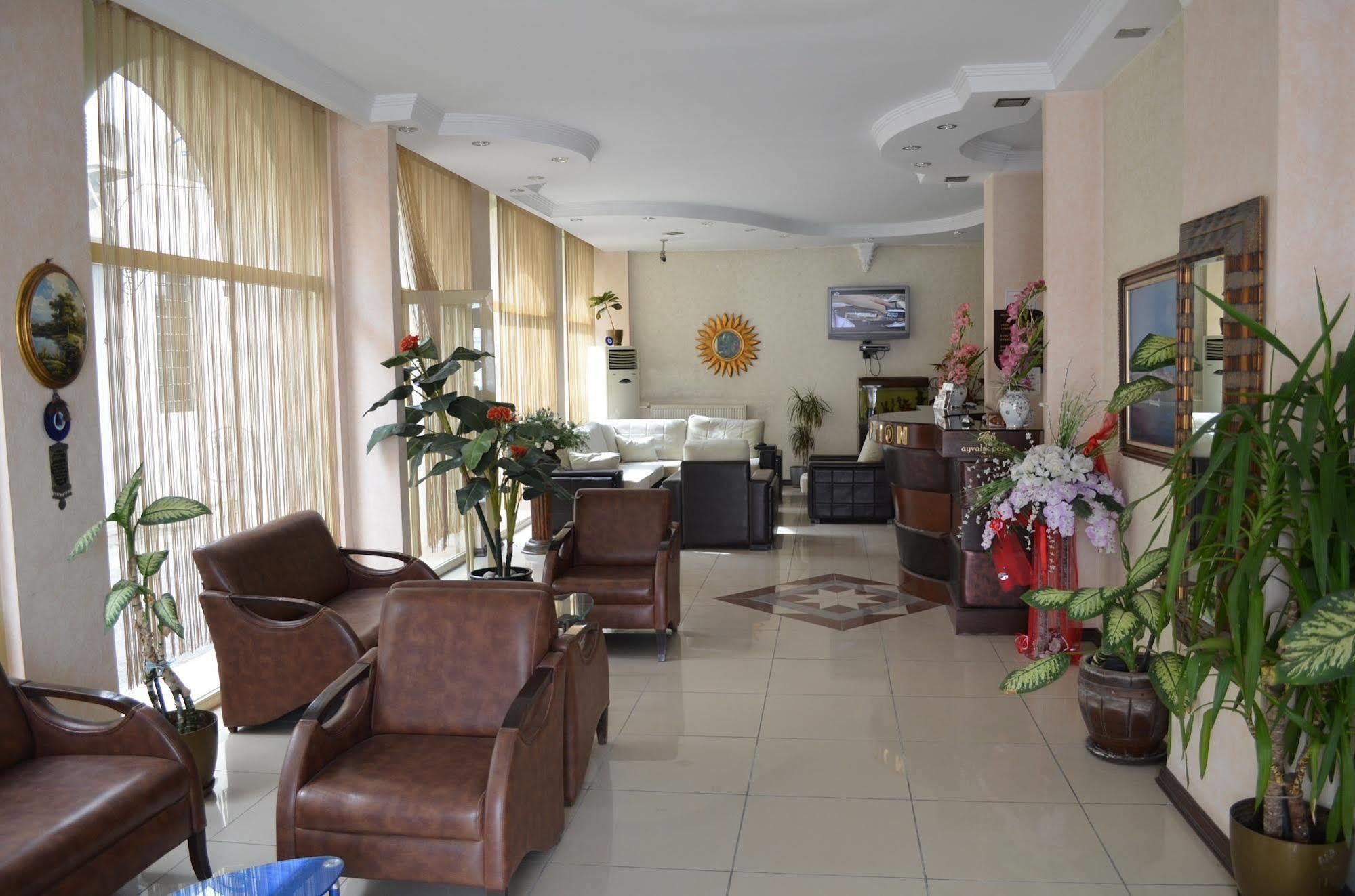 Ayvalik Palas Hotel エクステリア 写真