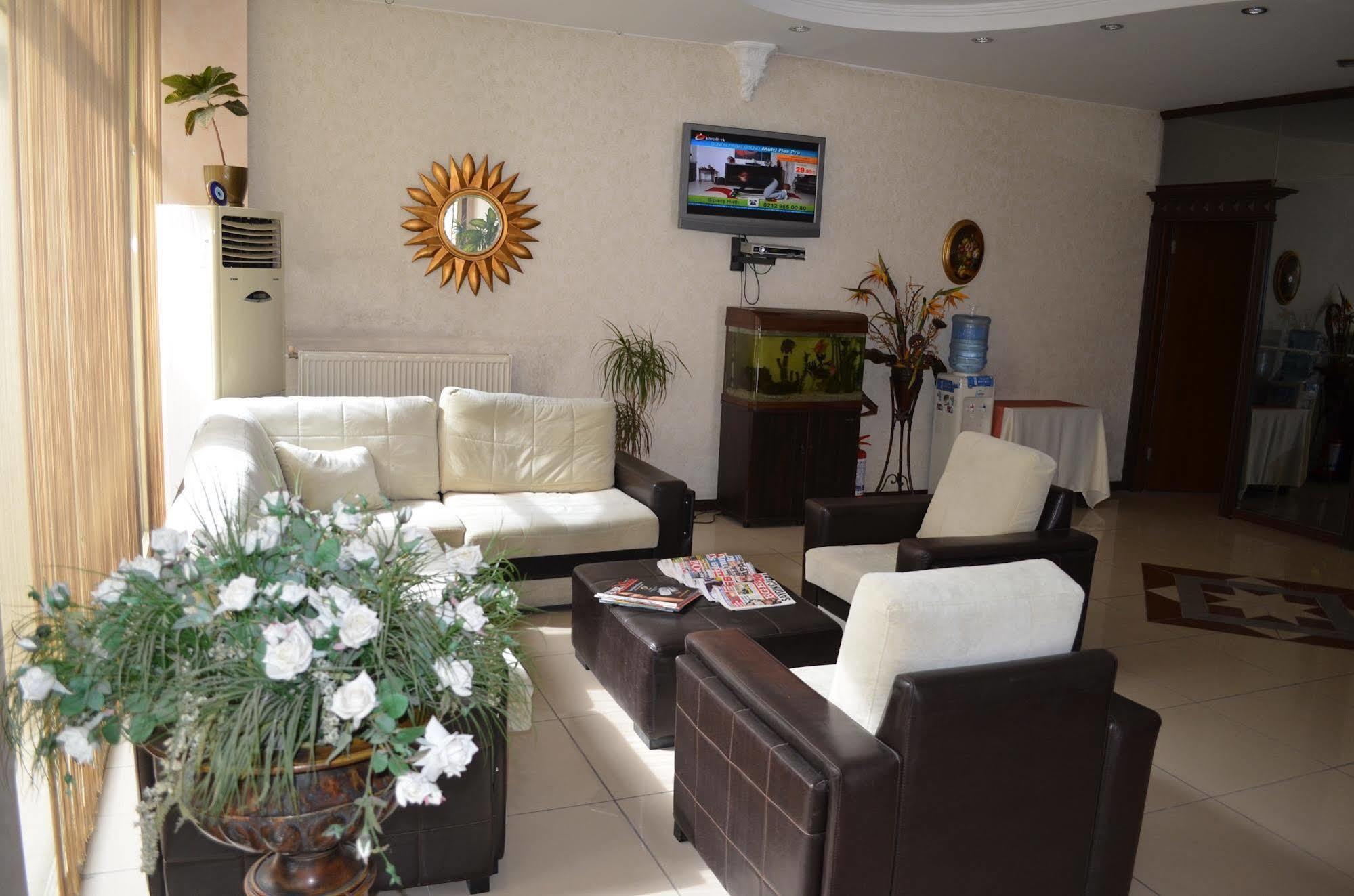Ayvalik Palas Hotel エクステリア 写真