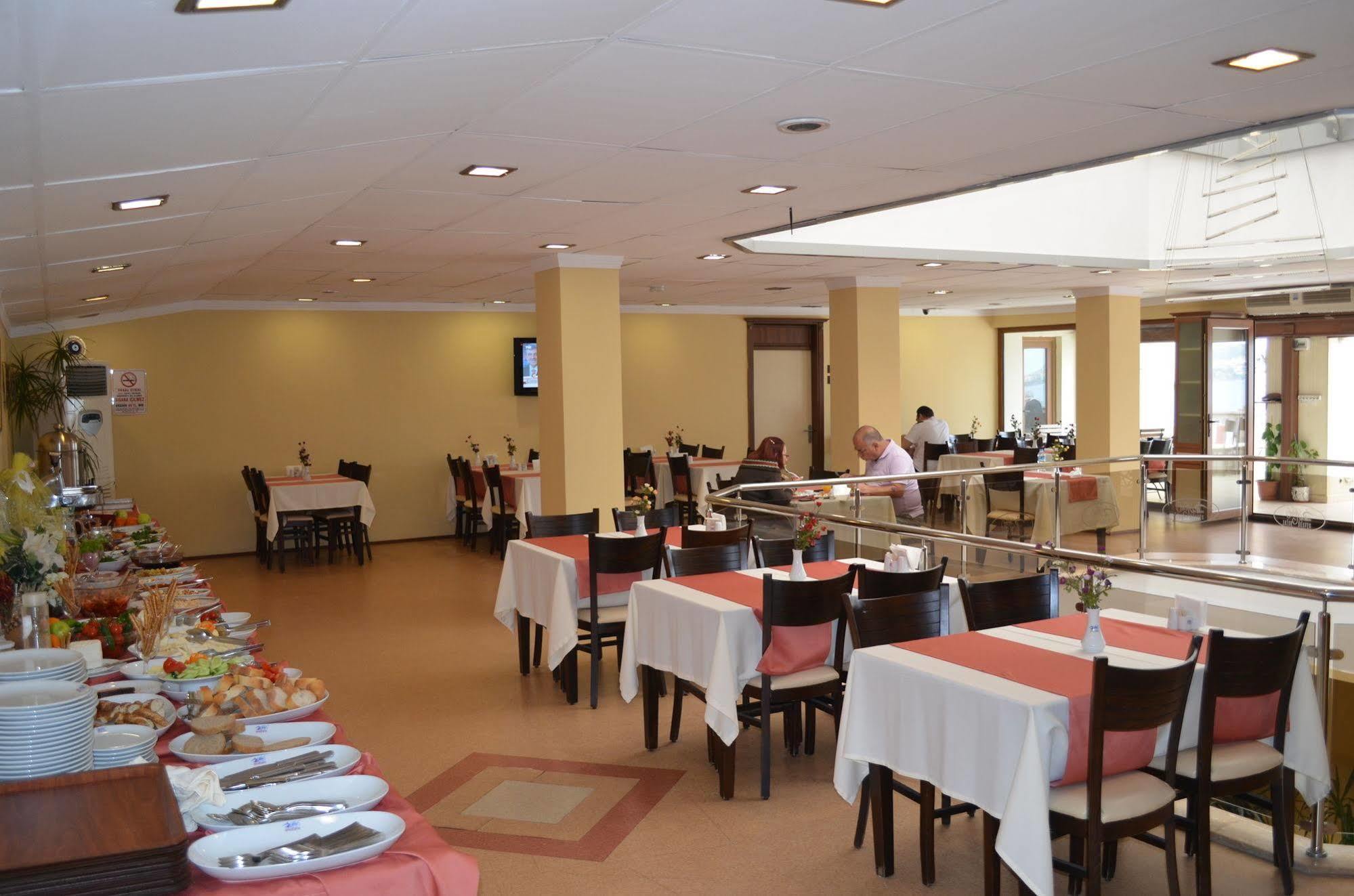 Ayvalik Palas Hotel エクステリア 写真