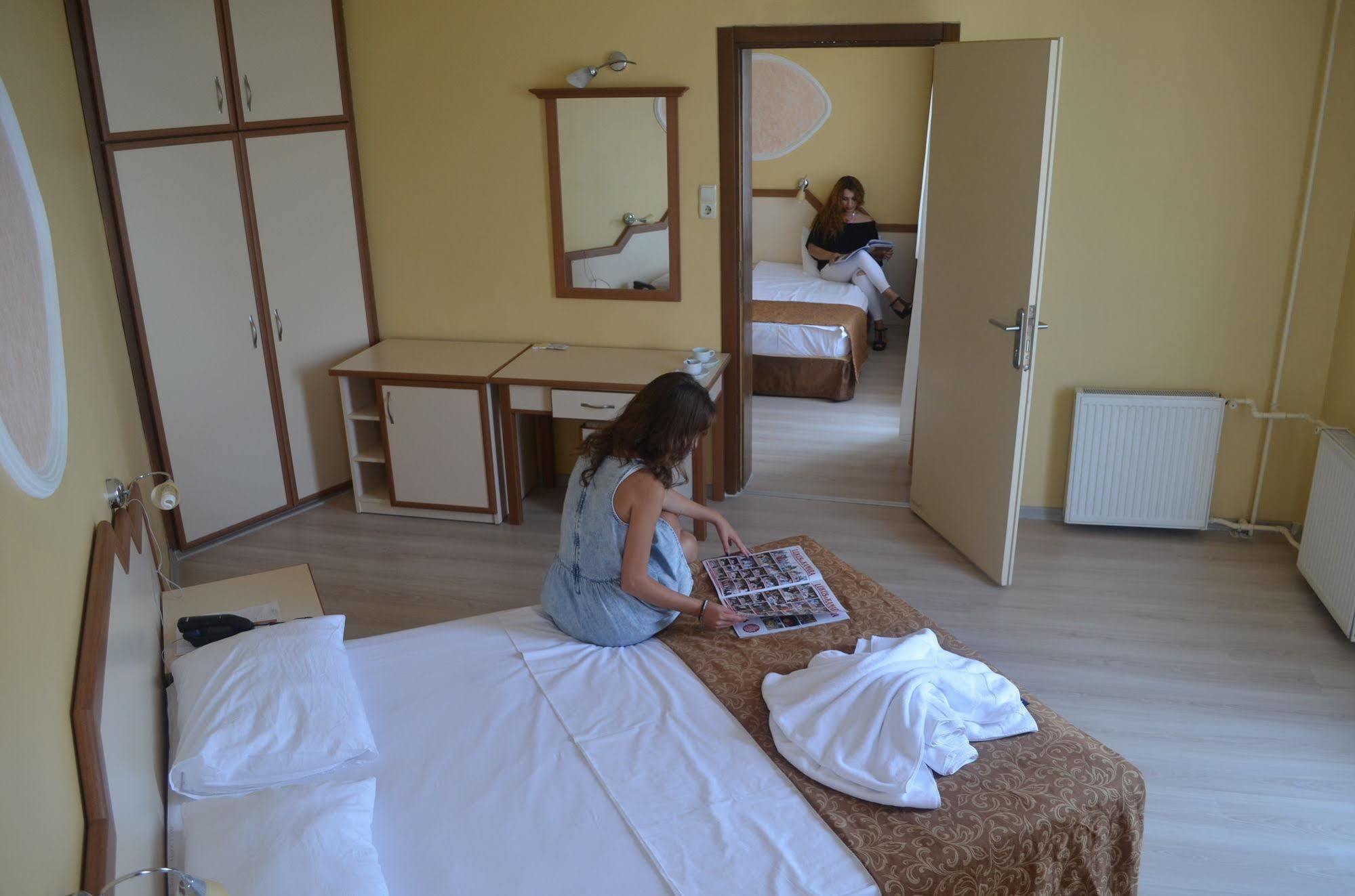 Ayvalik Palas Hotel エクステリア 写真