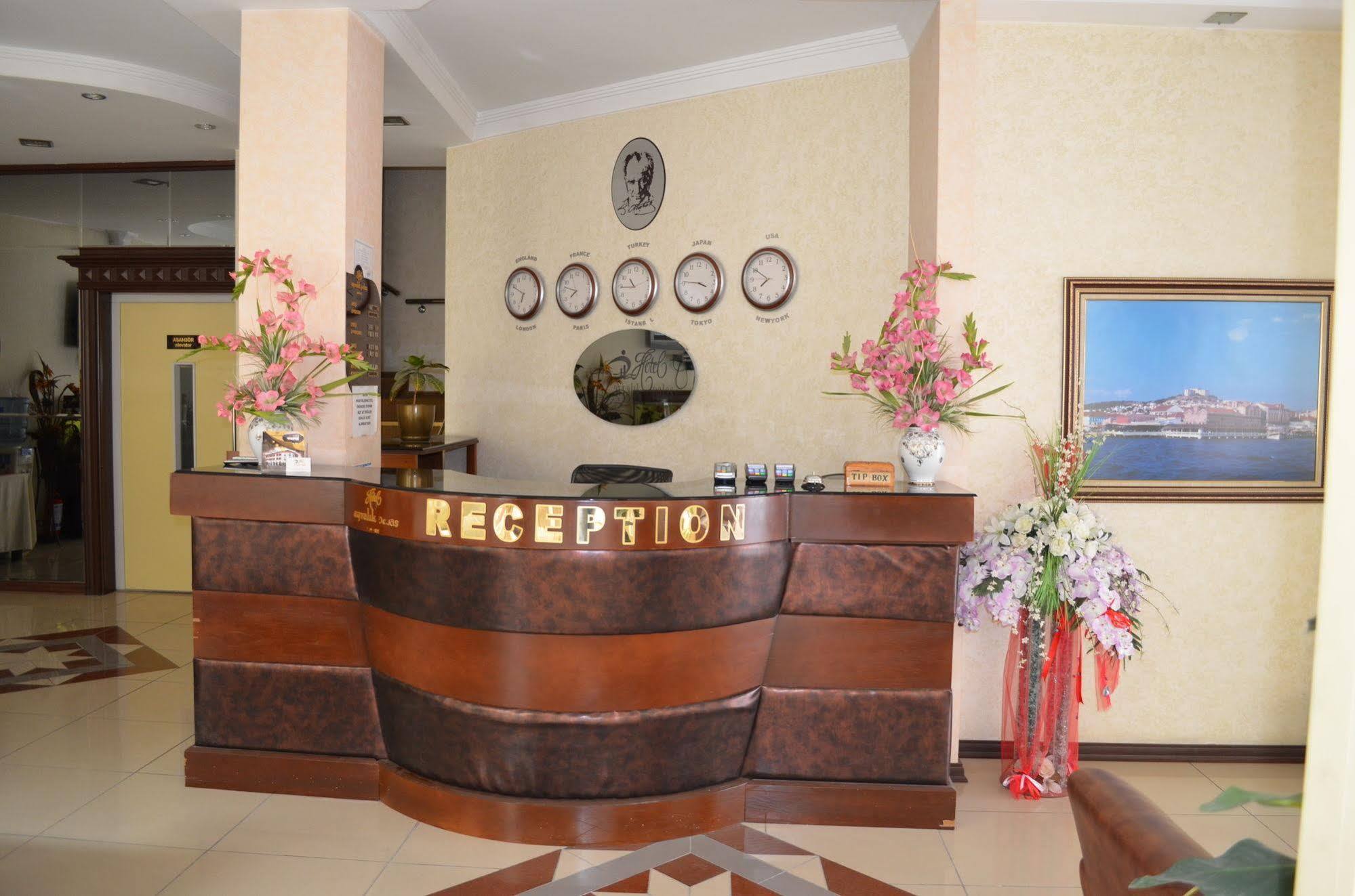 Ayvalik Palas Hotel エクステリア 写真